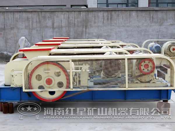 硫铁矿对辊式破碎机 硫铁矿对辊式破碎机