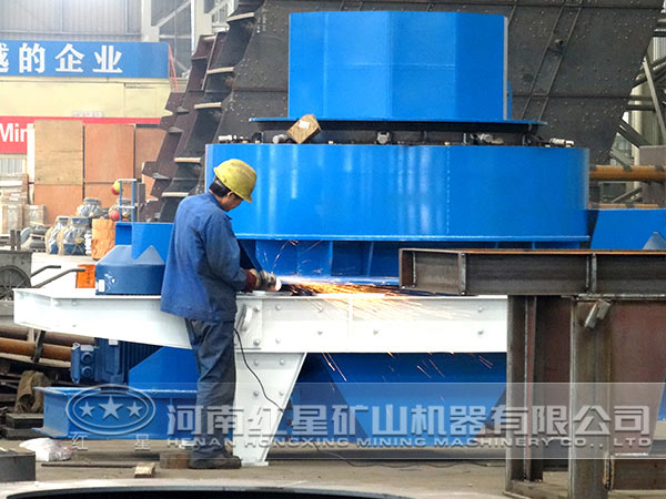 冲击式制砂机生产现场 冲击式制砂机生产现场