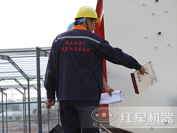 技术人员指导设备的安装 技术人员指导设备的安装
