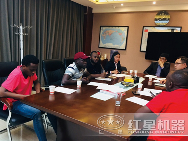 红星为客户讲解、配置设备 红星为客户讲解、配置设备